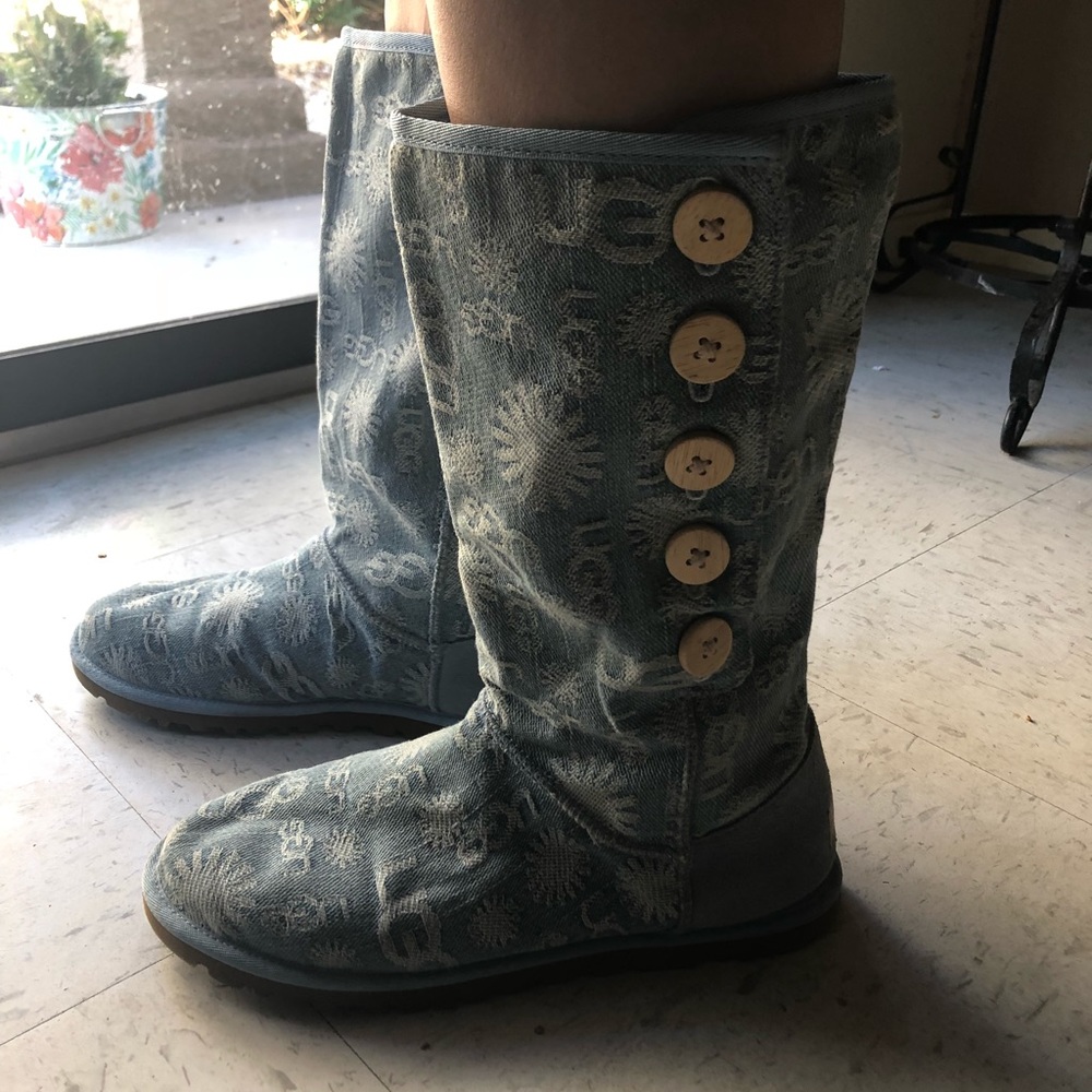 UGG Women Boots